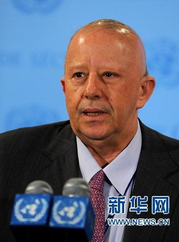 6月4日，聯合國安理會本月輪值主席、墨西哥常駐聯合國代表埃萊爾在紐約聯合國總部的記者會上對媒體發言。埃萊爾說，安理會將就“天安”號事件進行磋商。新華社記者 申宏 攝