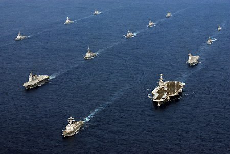 11月5日至16日，美日“銳劍”聯(lián)合軍事演習在九州和沖繩等地實施。
