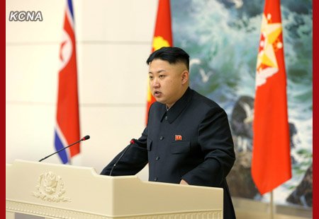 金正恩稱射星展示強(qiáng)大國(guó)力 吁開(kāi)發(fā)更大威力火箭