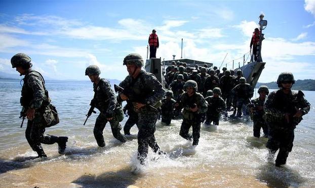 （外代一線）（4）菲美年度“肩并肩”聯(lián)合軍演規(guī)?？s水