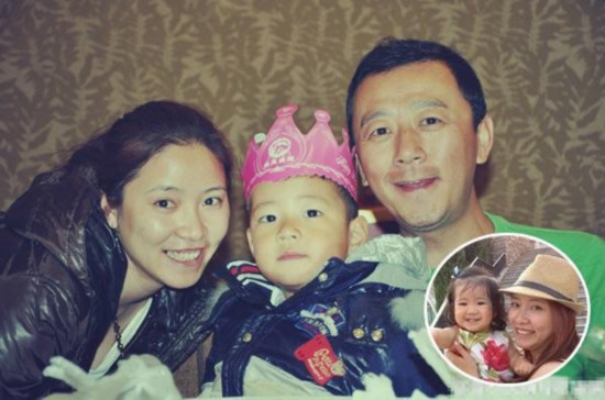 “爸爸”郭濤也帶著兒子火了一把，而小石頭哥哥也是憨厚可愛，在節目上無意中透露出家有親妹，但對此郭濤毫無遮掩，轉身就承認了自己還有個小女兒，太太李燃在家做全職太太，照顧兩個孩子，想必是無應對“超生”的煩惱。