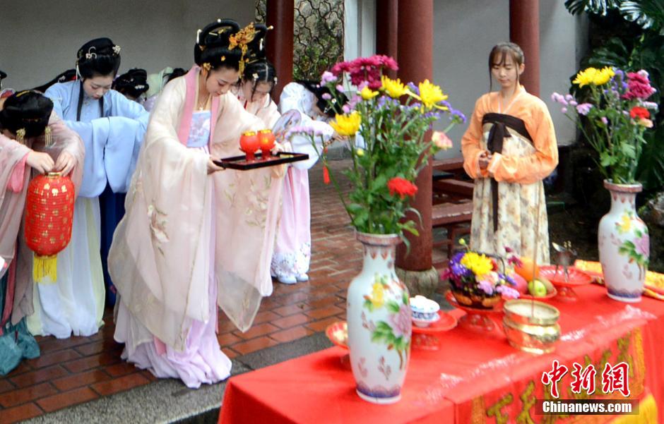 福州再現古老花朝祈福儀式　十二位少女為春祈福